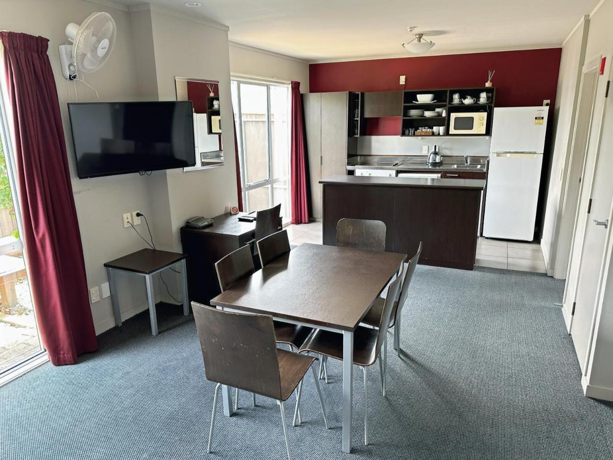 Arena Lodge Palmerston North Exterior foto